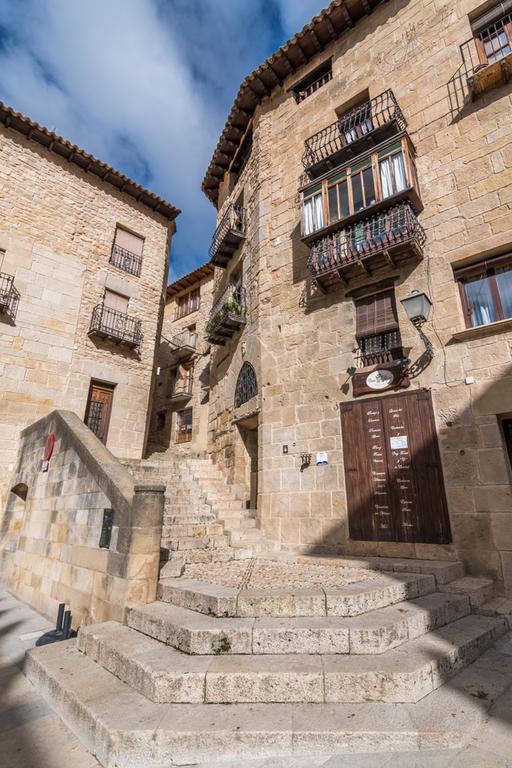 Apartamentos Plaza Mayor Valderrobres Exterior foto
